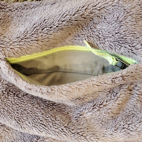 The North Face Kids Full Zip Fuzzy Jacket - Picture 3 of 11